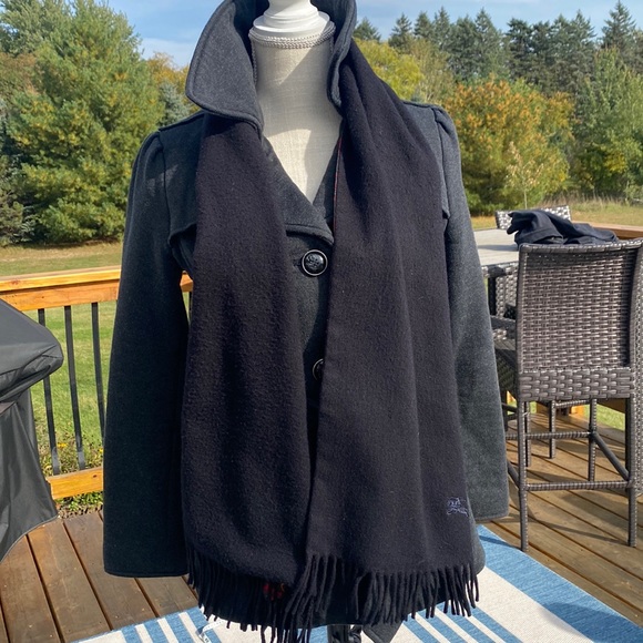 Vintage Burberry 2 sided 💯% Silk Paisley SCARF backed W/ wool/cash EUC🔥Must 👀 - Picture 16 of 17